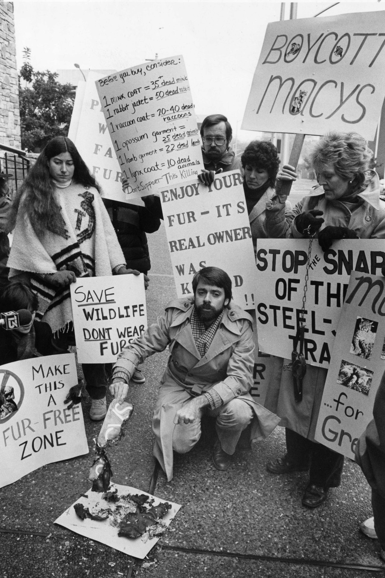 Martin Gorda burned a large fake credit card